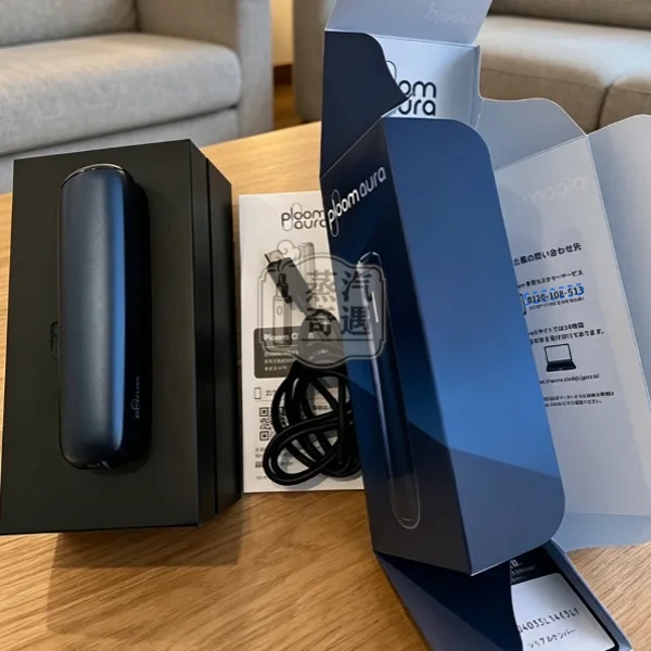 ploom aura海軍藍加熱煙主機包裝展示